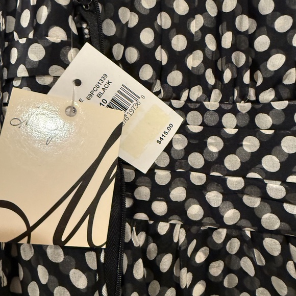 Polk-a-dot halter silk dress - Picture 2 of 5